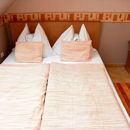 Abbázia Apartman Nyaraló *